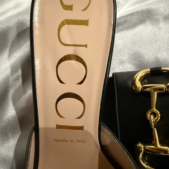 Gucci Slide Sandals - Picture 4 of 8